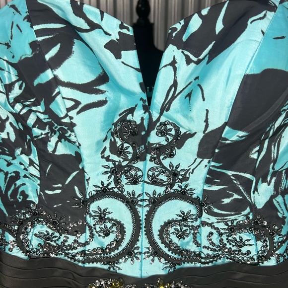 Women’s Flirt Maggie Sottero Blue Black Geometric Strapless Mini Dress Size 8 - Picture 6 of 6